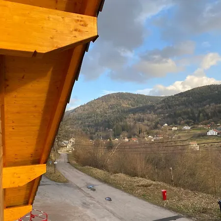 Capucine Ou Clochette 5p - Privatif Rochesson