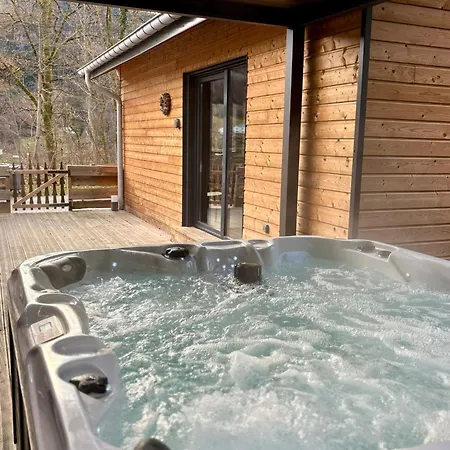 Les Des Capucines&jacuzzi Privatif