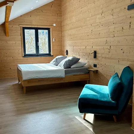 Capucine Ou Clochette 5p - Privatif