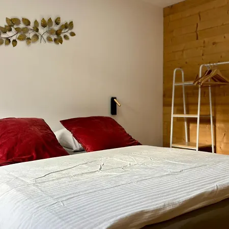 Capucine Ou Clochette 5p - Privatif *