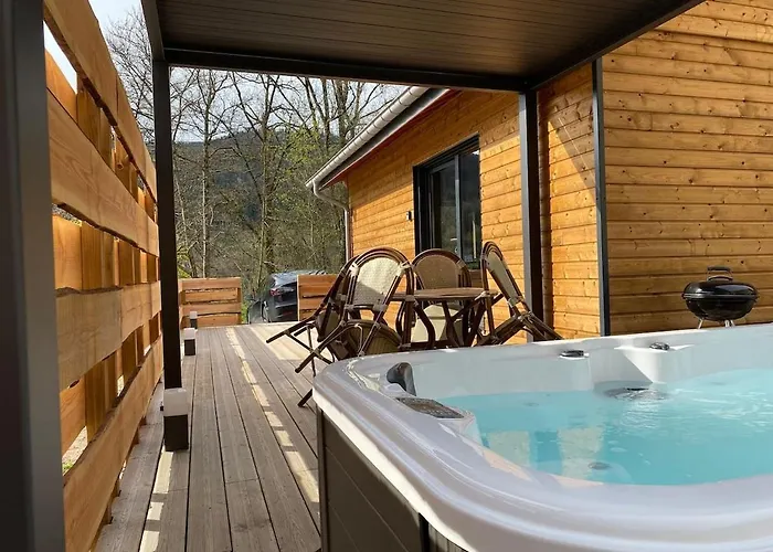 Capucine Ou Clochette 5p - Privatif * Rochesson